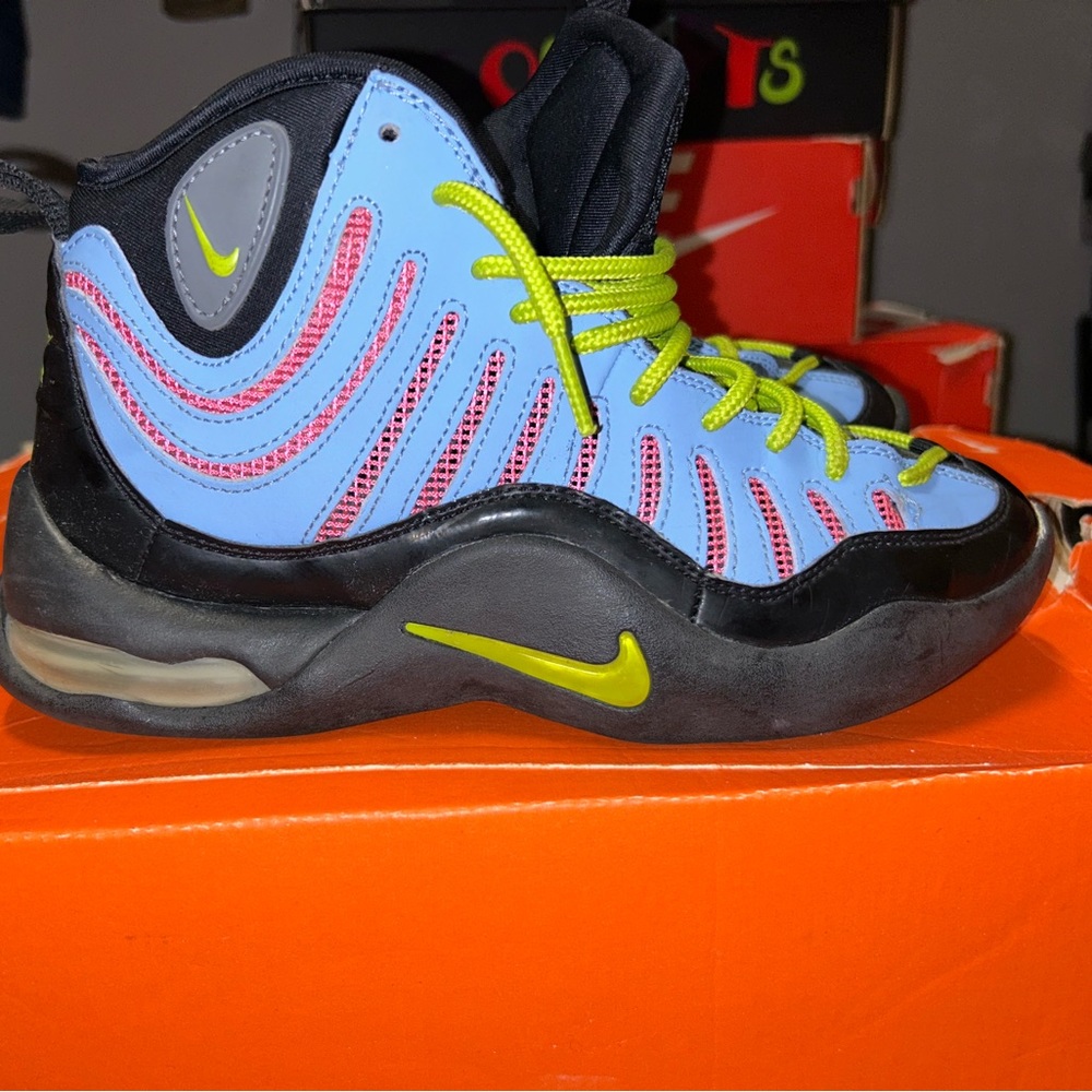 Vintage Nike Air Bakin